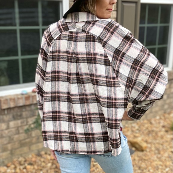 West of Here Flannel Top - Picture 6 of 6